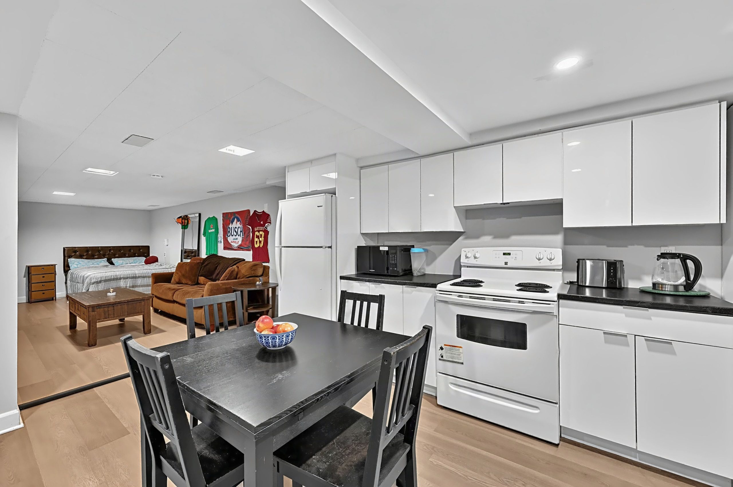 90 Roxborough Road_142