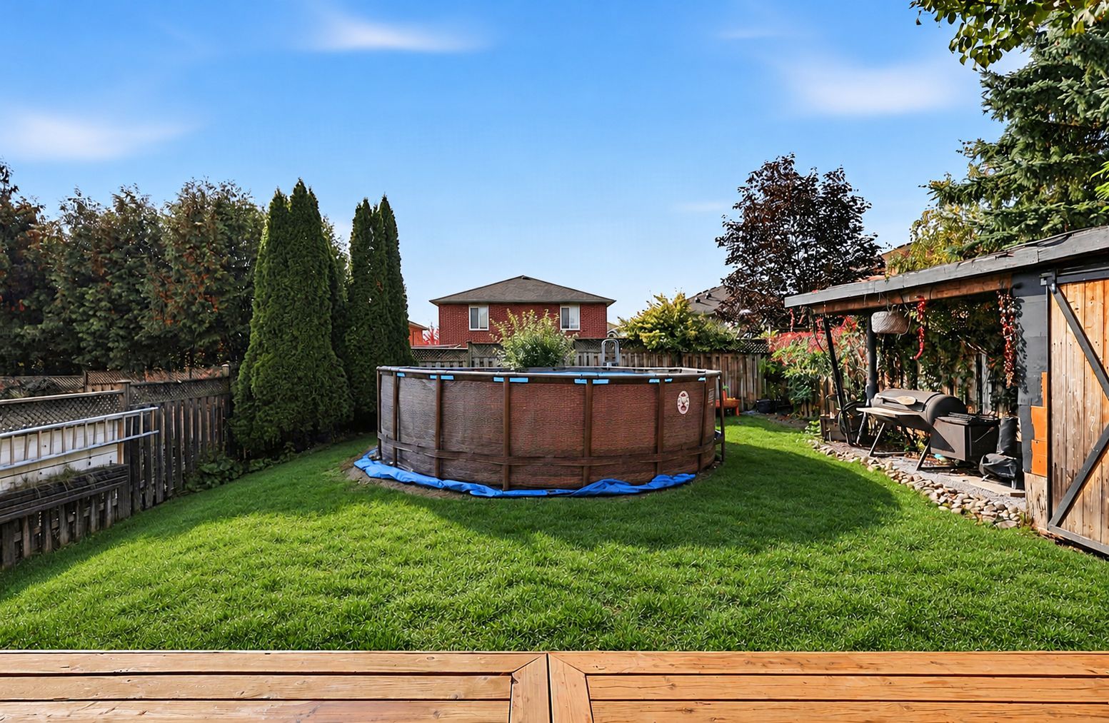 Fresh, leaf-free lawn and deck-2