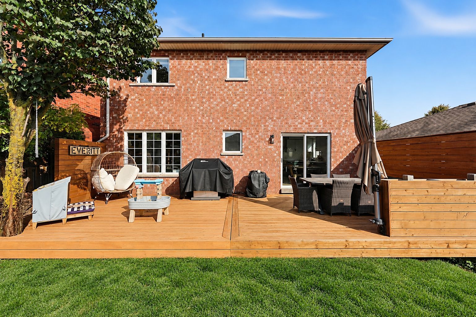 Leaf-free deck and freshly green lawn-6