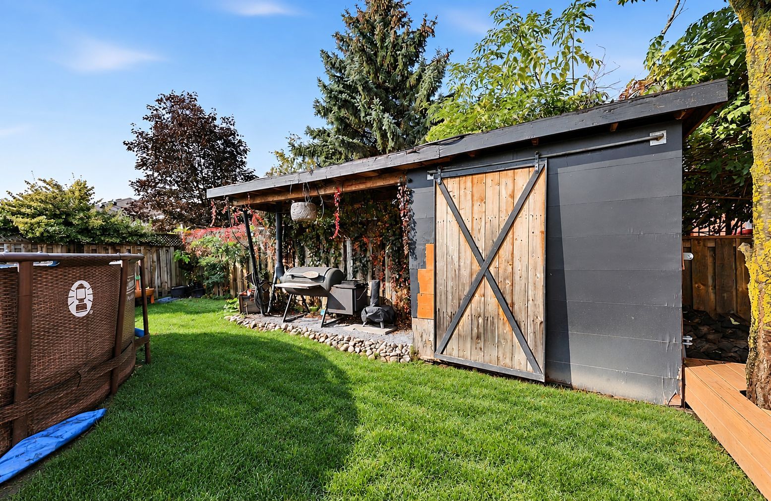 Leaf-free lawn and refreshed deck-3